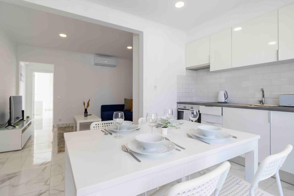 Modern Apartment Beach View Armacao de Pera Ngoại thất bức ảnh